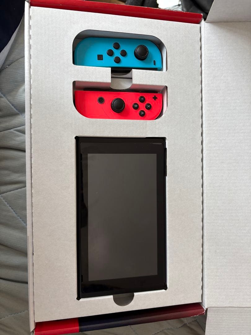 バッテリー強化版 ニンテンドー Switch 付属品完備 SDカード64GB付き