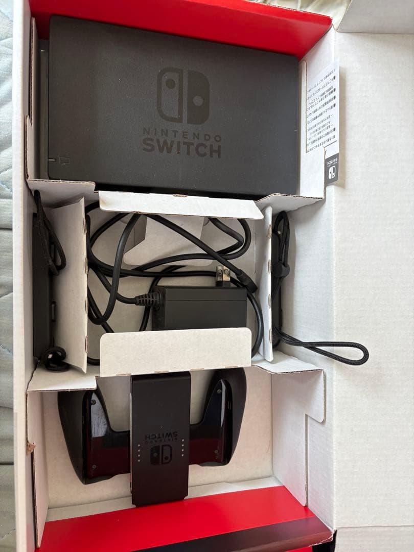 バッテリー強化版 ニンテンドー Switch 付属品完備 SDカード64GB付き