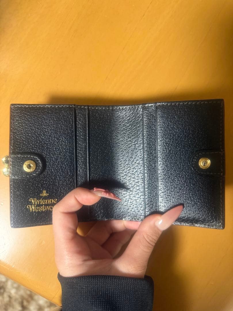 vivienne 財布