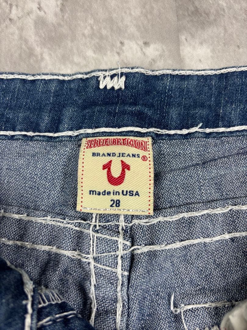 TRUE RELIGION JOEY SUPER T 28フレア io着用