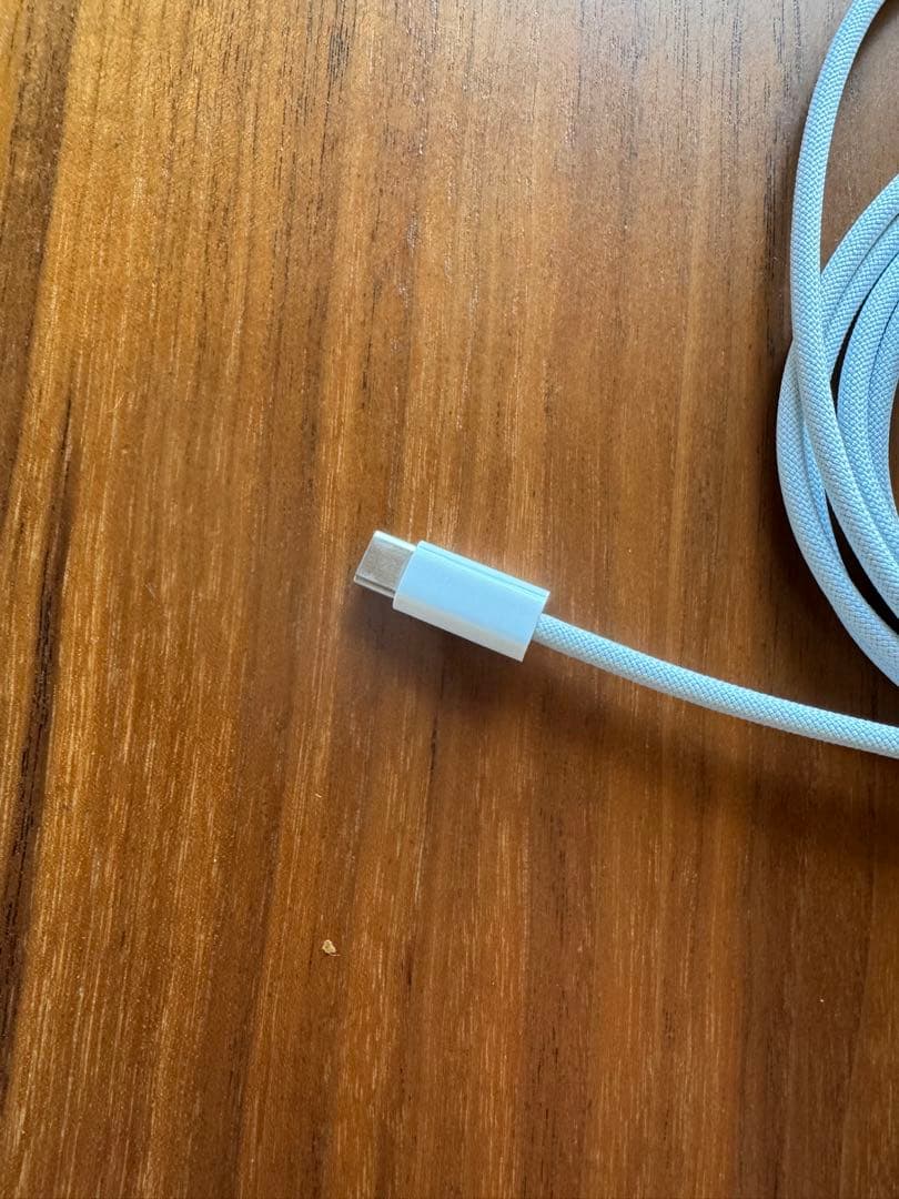Apple 140W USB-C 電源アダプタ + MagSafe 3ケーブル