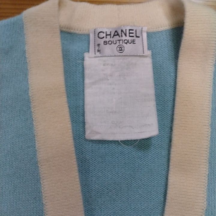 Chanel 水色 ボタン付きカーディガン