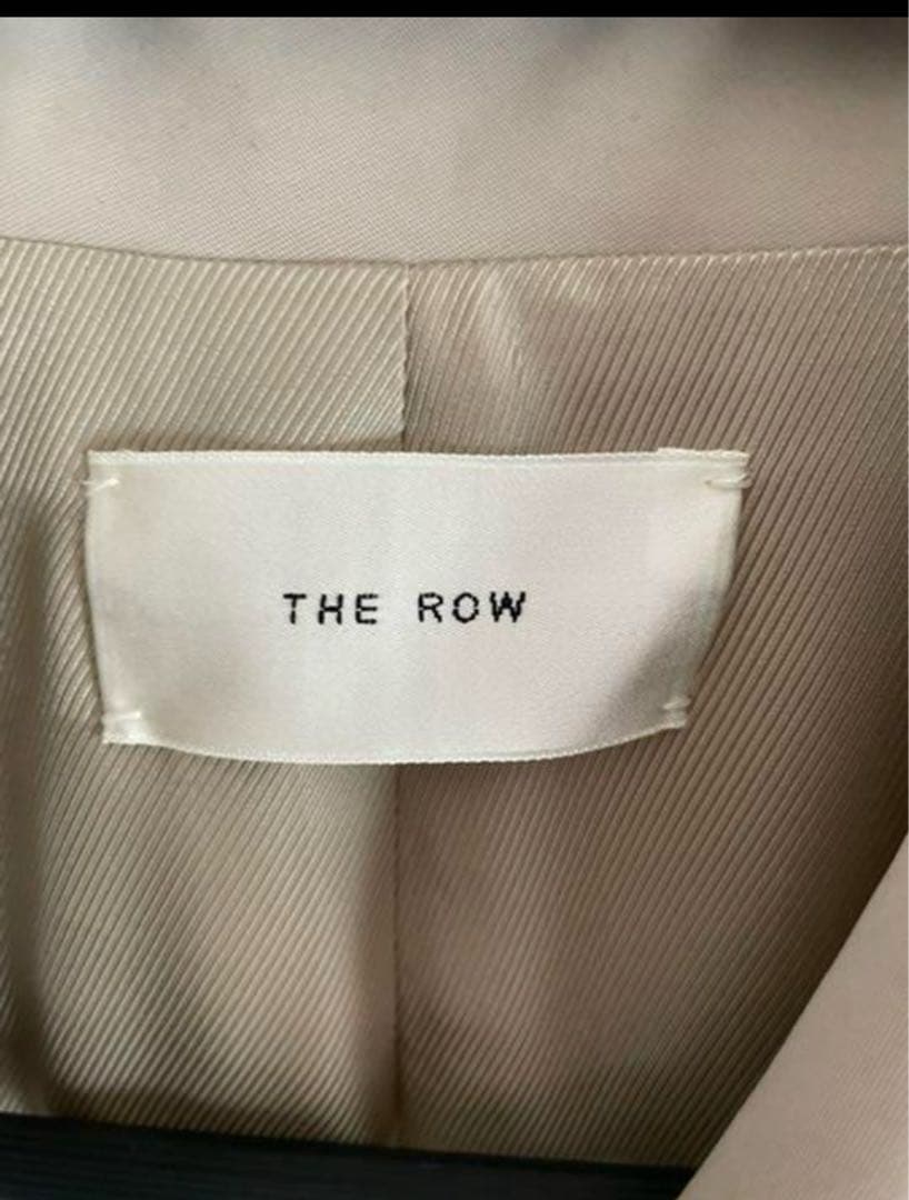 ３月いっぱい価格！THE ROW コート　新品　未使用