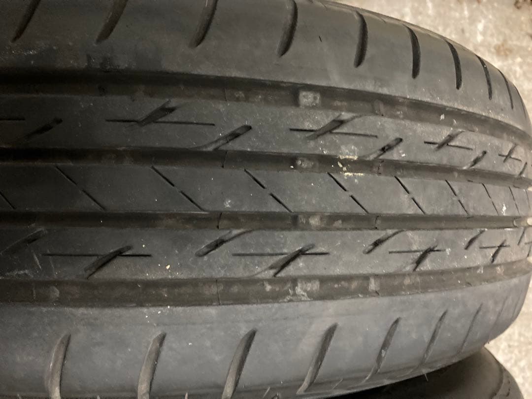 さっちゃん①ブリヂストンNextry 185/60R15 タイヤ4本