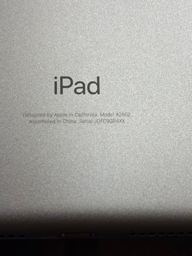 Apple iPad 第9世代wifiモデル　シルバー