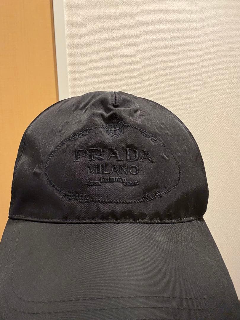 PRADA ナイロンキャップ