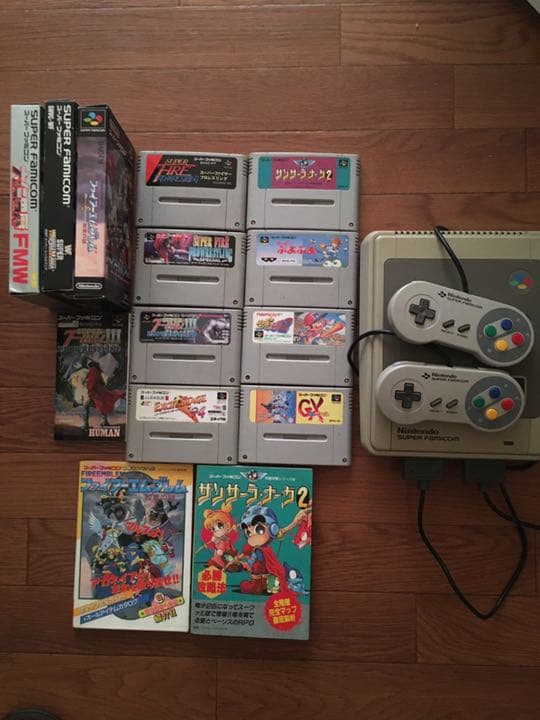 スーパーファミコン本体(配線セット)・ソフト11本・攻略本セット
