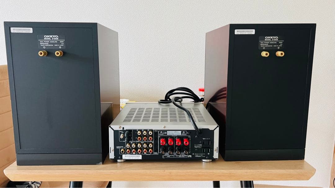 ONKYO 933 セット　「アンプ＋スピーカーD-302E」