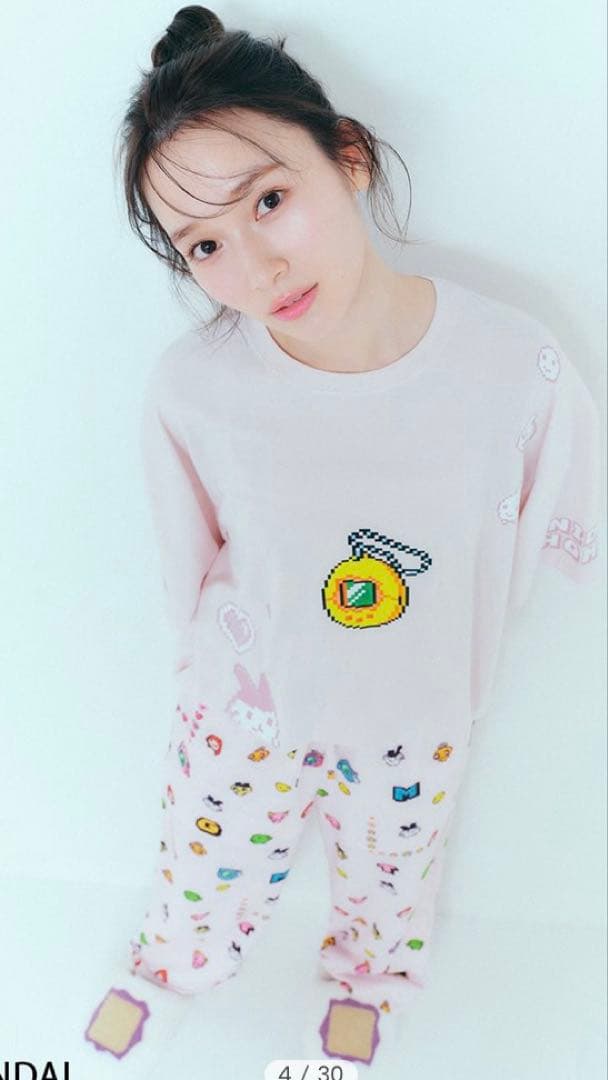 SNIDEL  スナイデルホーム　たまごっちTシャツ