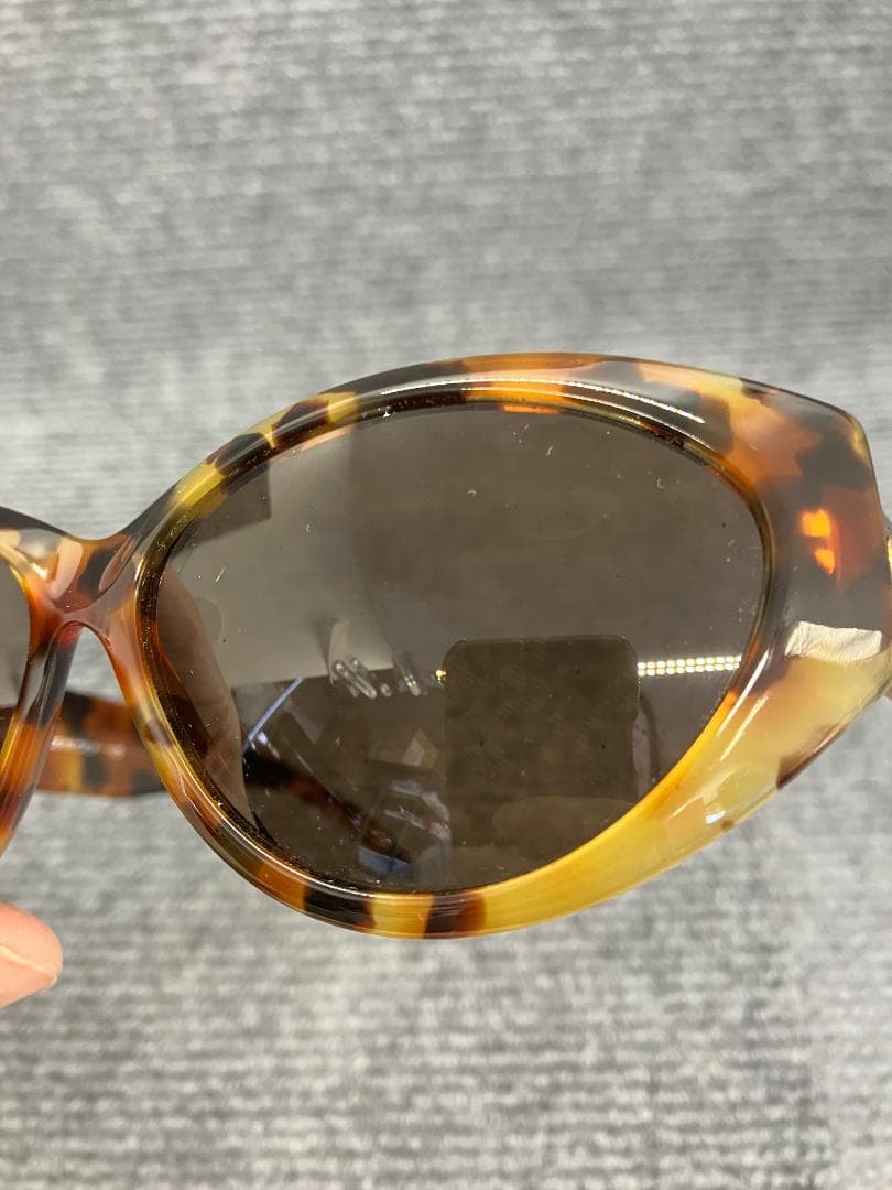 GUCCI　グッチ　サングラス　GG2195/S　252