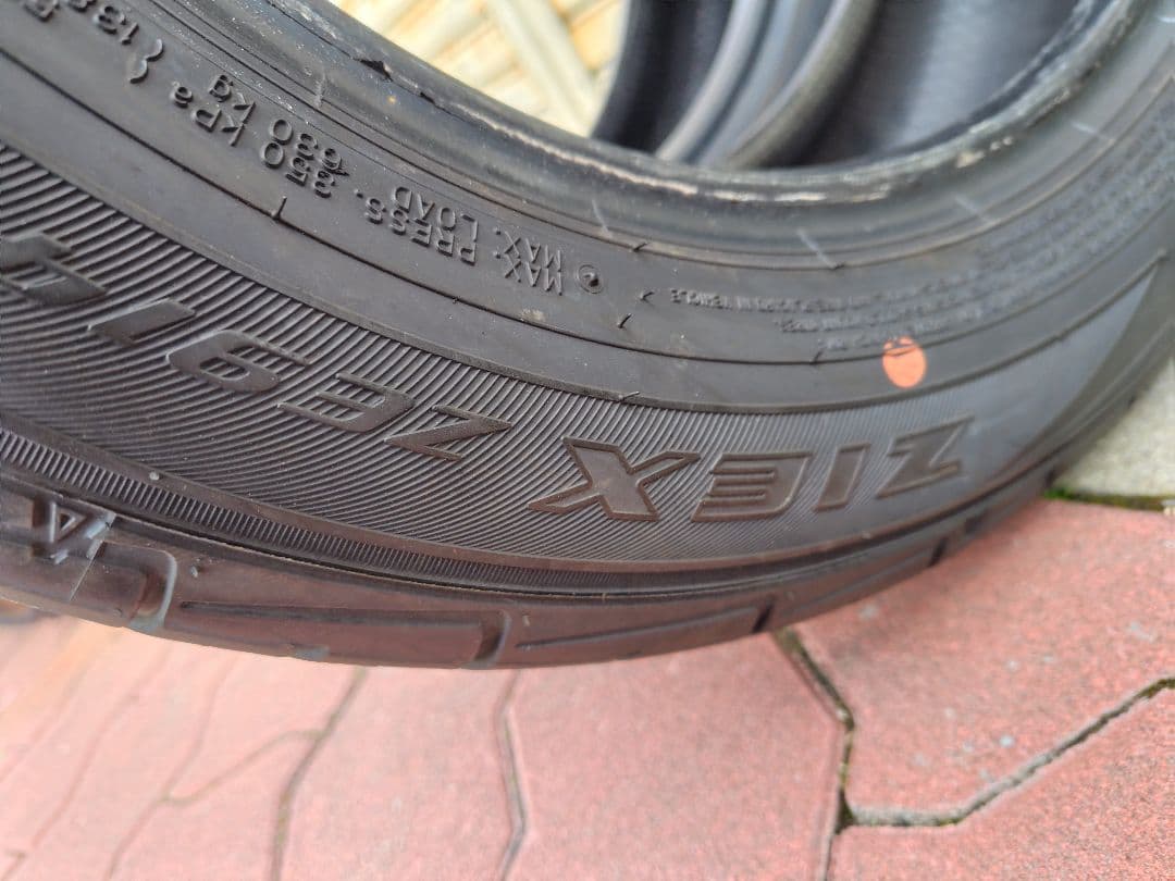 ファルケン ZIEX 205/60R16 夏タイヤ 2023年製