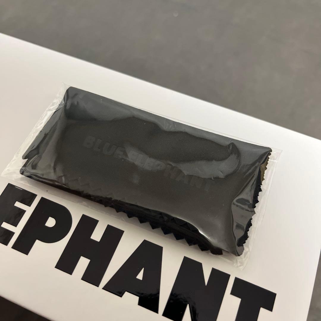 【極美品】 BLUE ELEPHANT ブルーエレファント リムレスメガネ