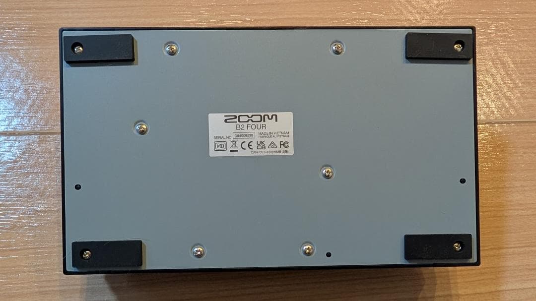 【中古】ZOOM B2 FOUR ベースエフェクター