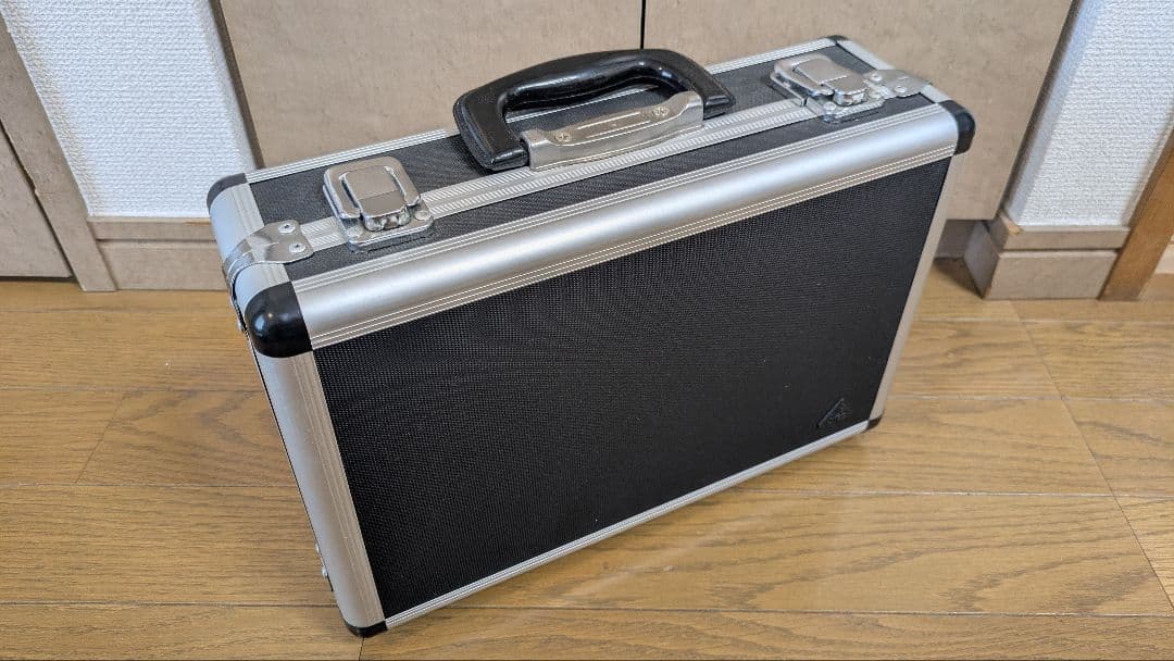 BEHRINGERベリンガー コンデンサーマイク B-1　ケース付き