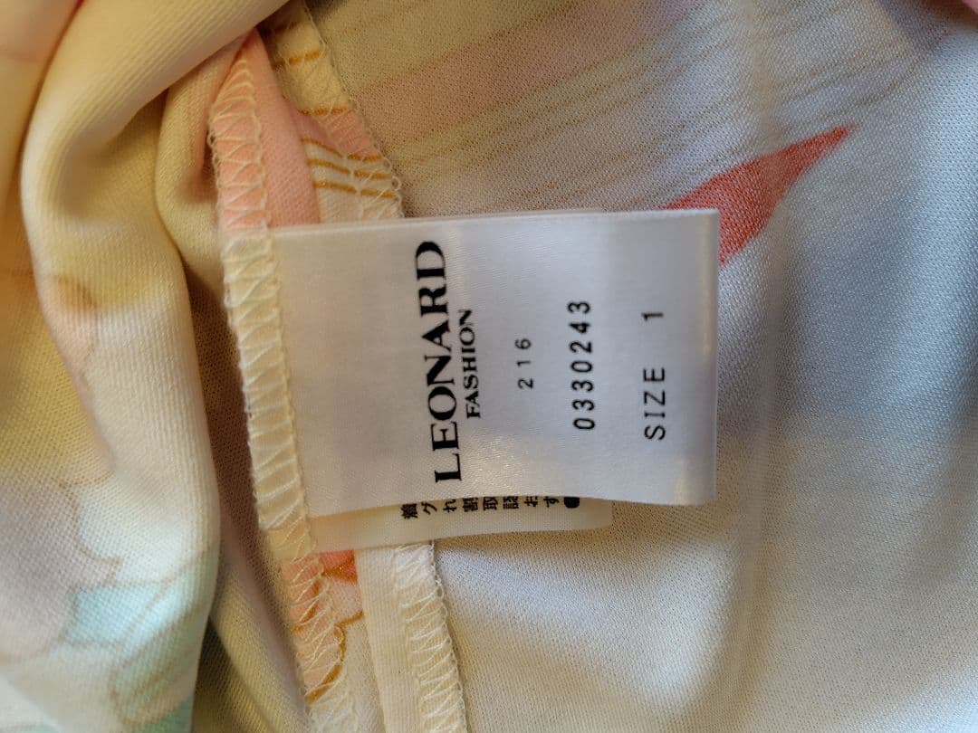 シンディー★美品★LEONARD レオナール　花柄 ノースリーブワンピース
