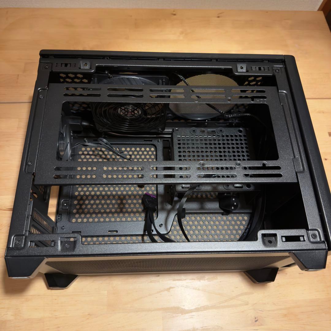 Cooler Master Masterbox NR200 mini-ITX用