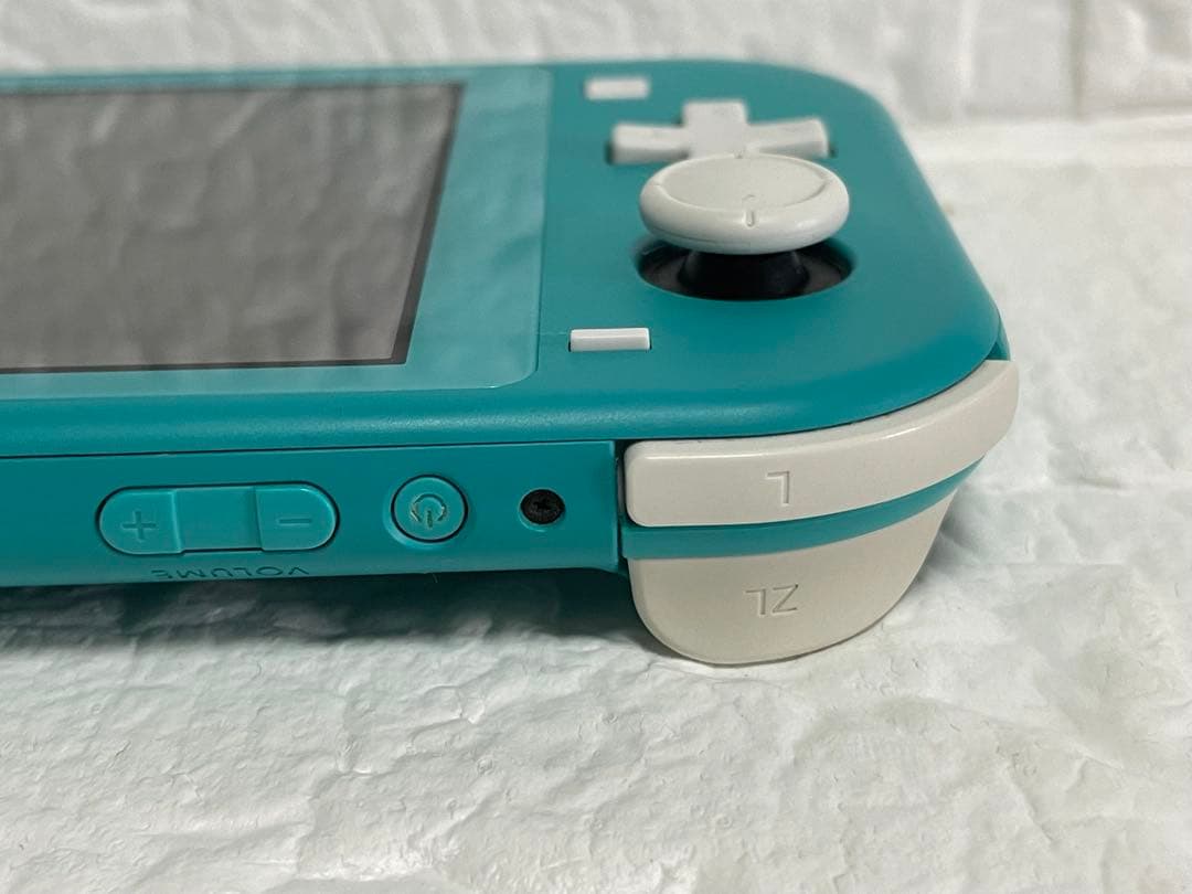 【美品】Nintendo Switch Lite本体(ターコイズ)/ケース付