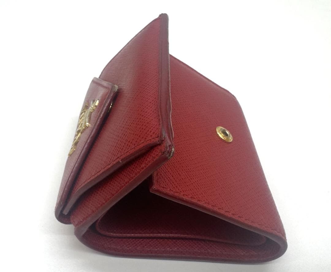 ★PRADA コンパクト三つ折り財布 サフィアーノ レッド　金ロゴ　レザー