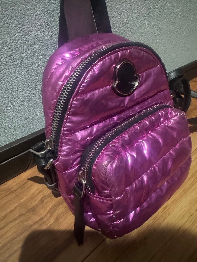 【人気色】MONCLER キルティング　バッグ　ミニバッグ