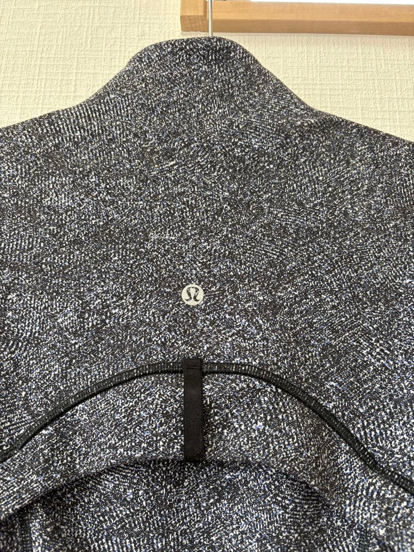 lululemon フィットジャケット サイズ4