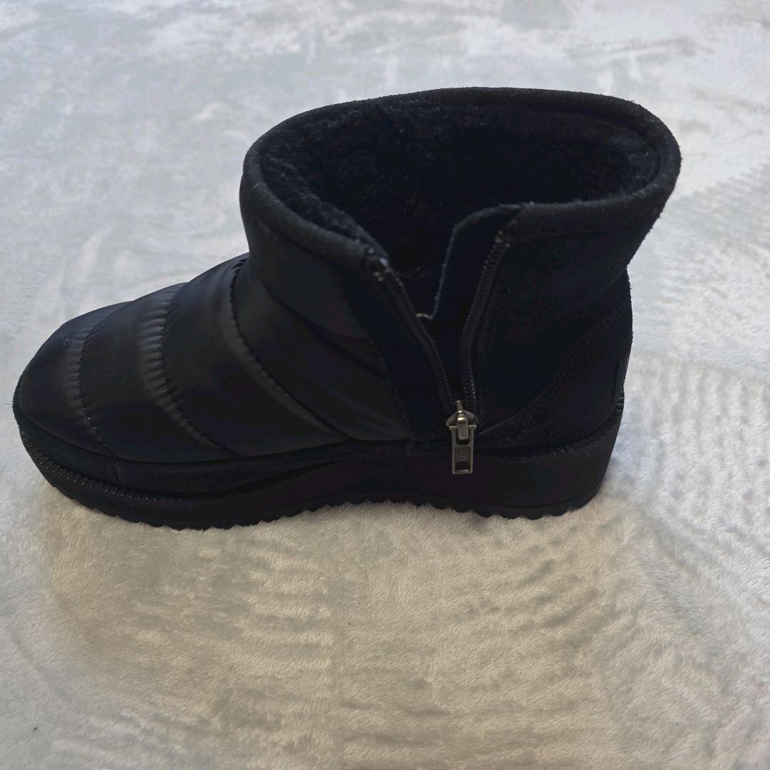 美品 UGG 23cm 防水 リッジミニスノーブーツ ブラック ムートン ブーツ