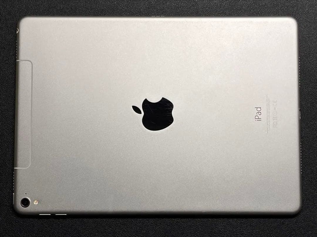 iPad Pro 9.7インチ Wi-Fi+Cellular 32GB シルバー