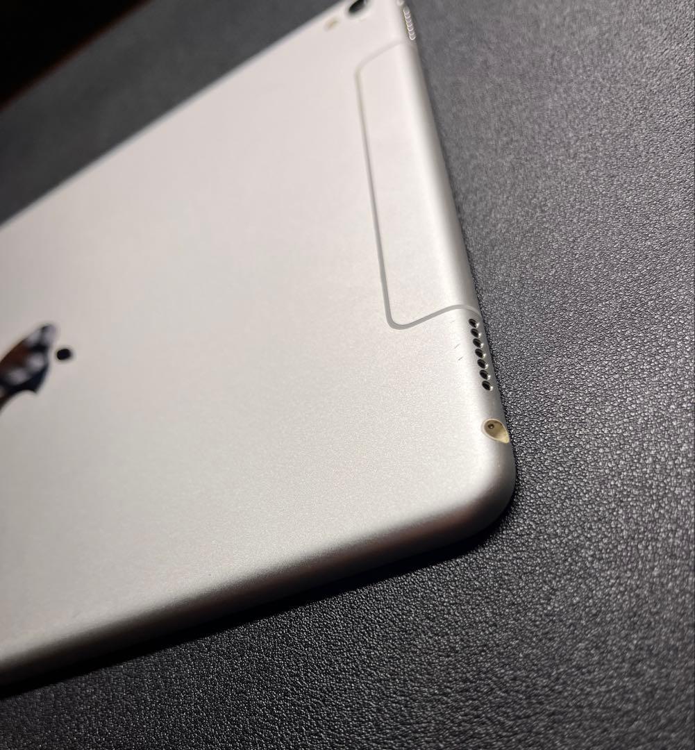 iPad Pro 9.7インチ Wi-Fi+Cellular 32GB シルバー