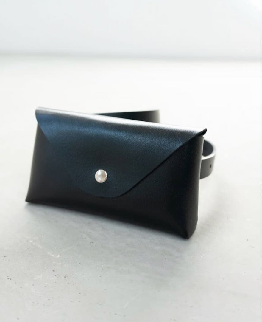 hywl CLOCHE クロシェ　ウエストポーチ　ブラック新品