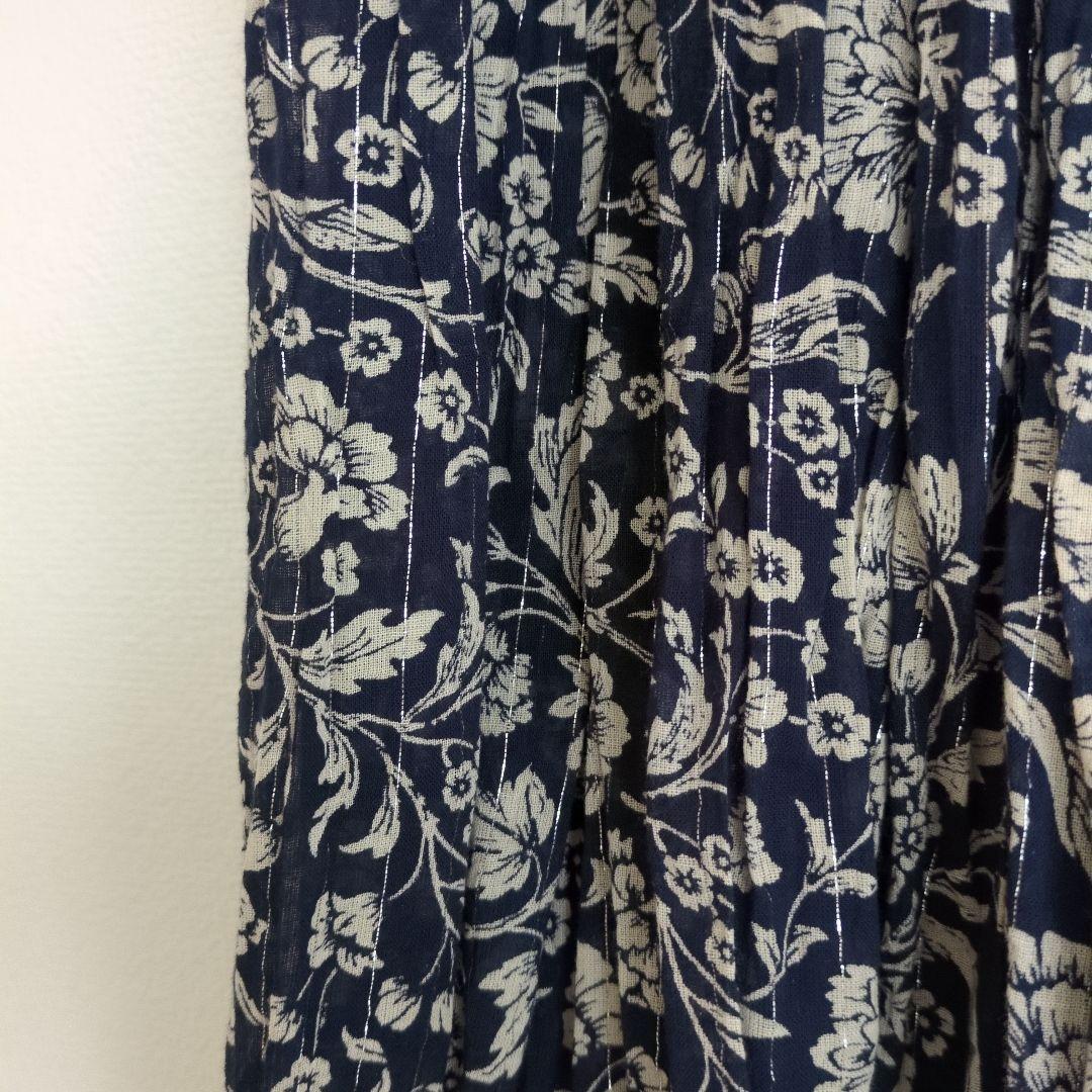 北欧暮らしの道具展 Soi-e ソワ 花柄コットンスカート ネイビー