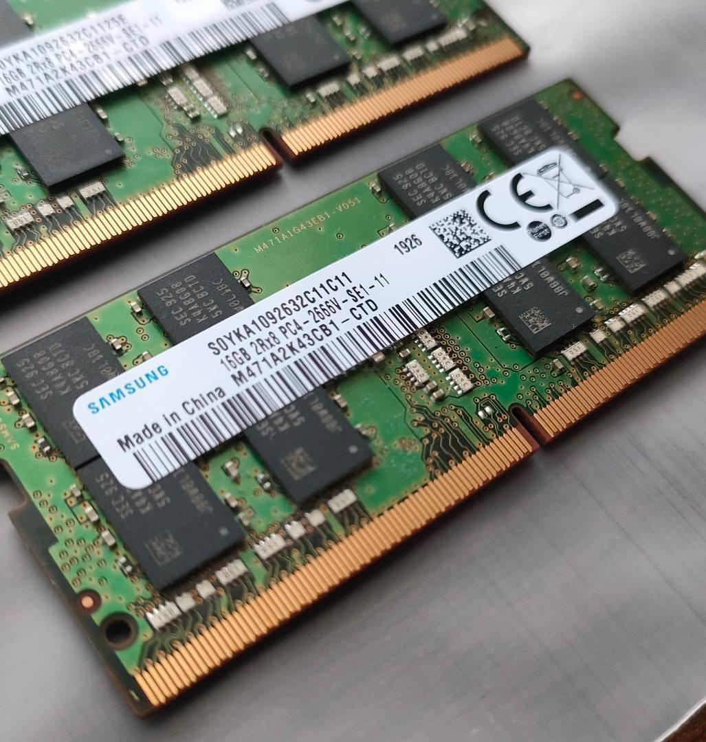 【中古】Samsung DDR4 PC用メモリ 32G (16GB 2枚セット)