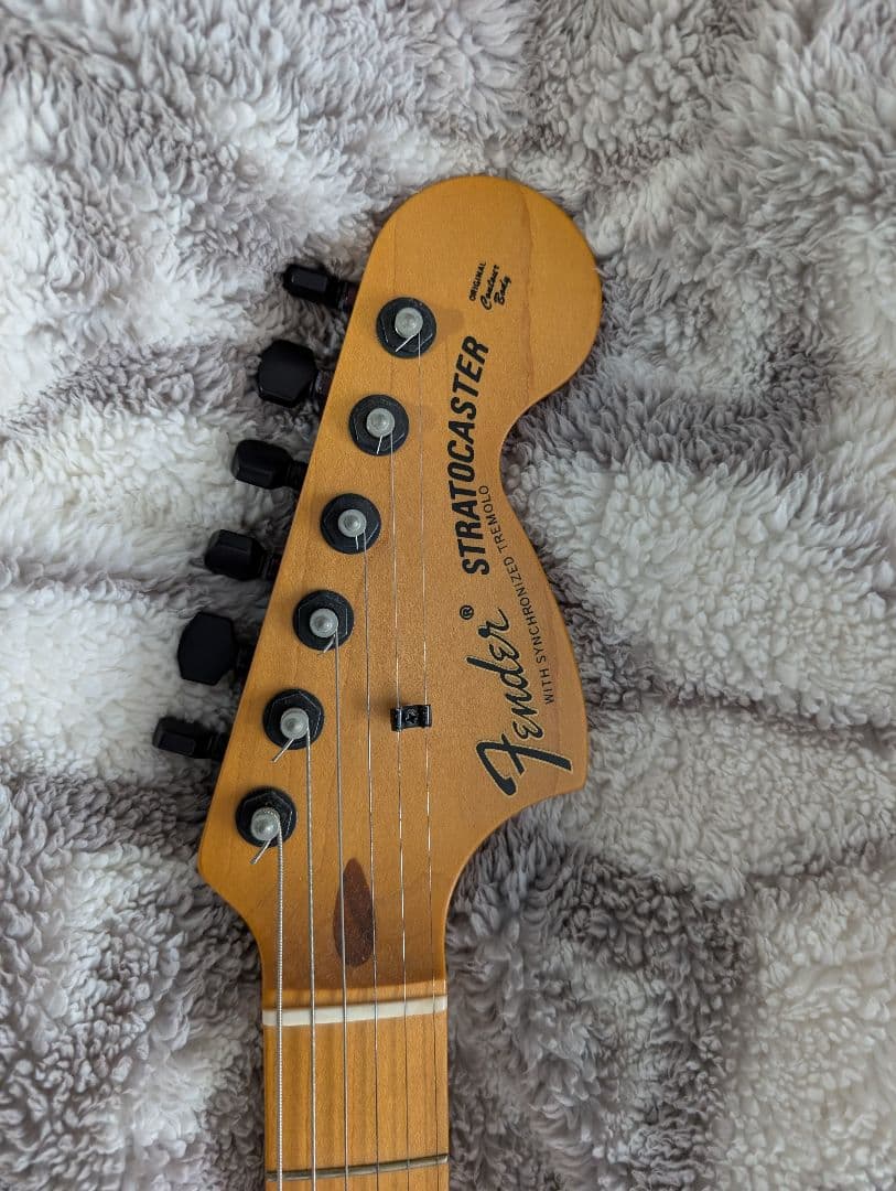 ギター Fender Ken Stratocaster Galaxy Red