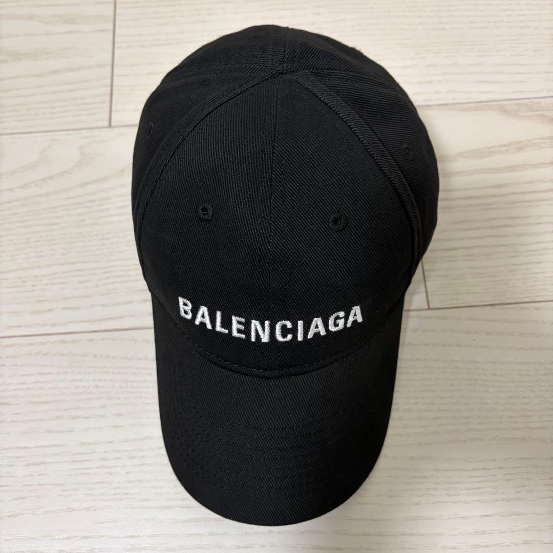 ✨極美品✨BALENCIAGA　キャップ　L58 　新ロゴ　マジックテープ　黒