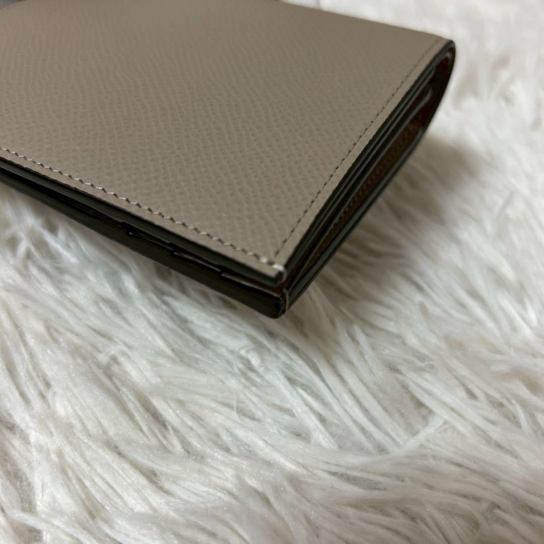 極美品✨BONAVENTURA ボナベンチュラ 二つ折り財布 バイフォールド