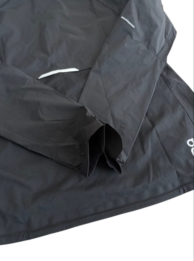 未使用級On Core Jacket ブラック S 撥水 パッカブル ジャケット