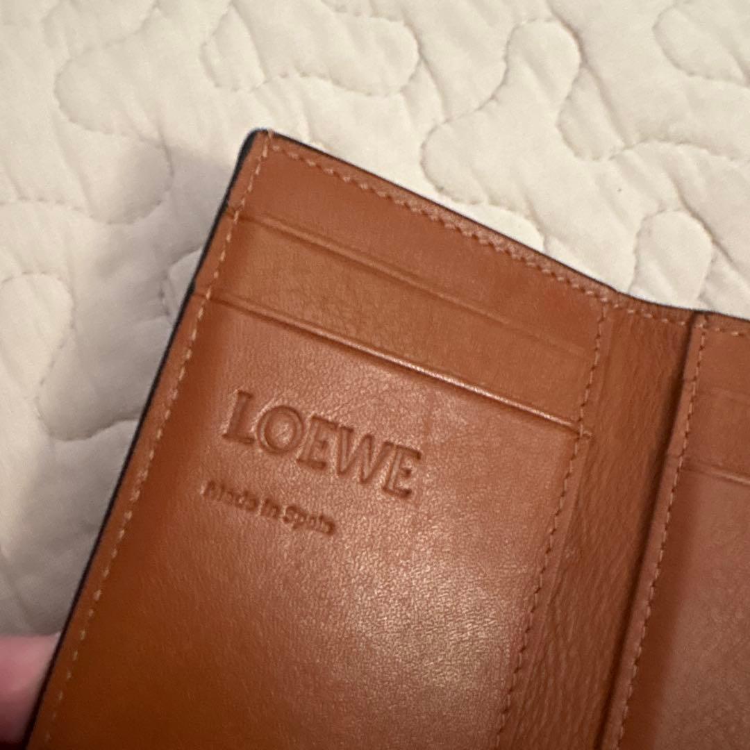 ロエベ　三つ折り財布
