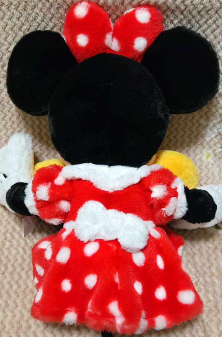 ディズニーリゾート　フラッフィープラッシー　ミニー　ぬいぐるみ