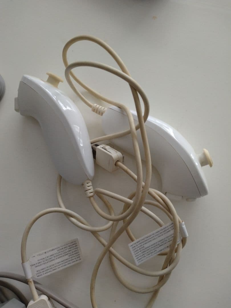 Wii　本体+マリオカート　いただきストリート　ヌンチャク　ハンドル