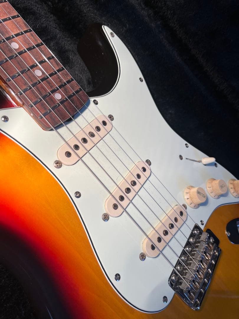 コンポーネント　ストラト　fenderボディ　customshop ピックアップ