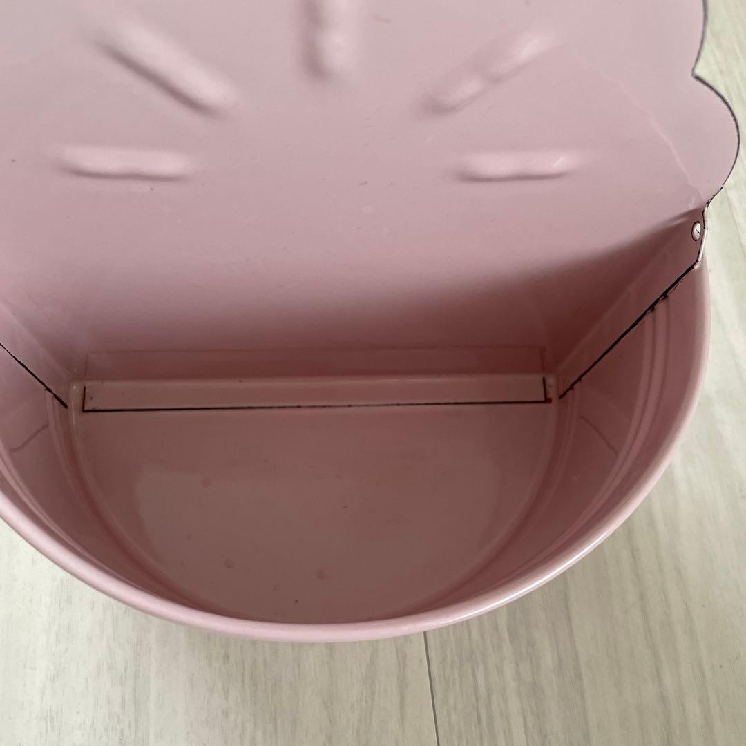 イマンキャニスター、ラック