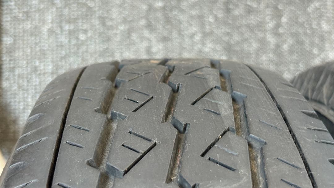 Legend195/80R15 4本 バリ山『102301』ハイエース