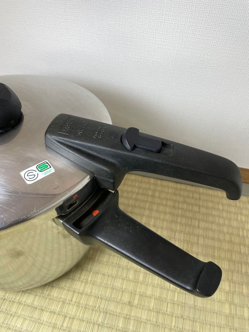 フィスラー圧力鍋ビタビットプレミアム6L22cm中古