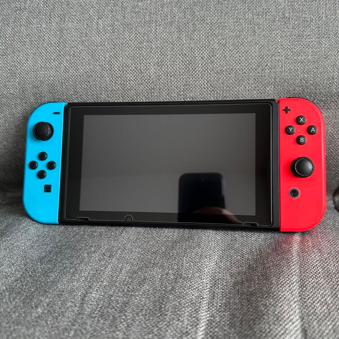 【ケース付き】Nintendo Switch ネオンブルー/ネオンレッド 本体