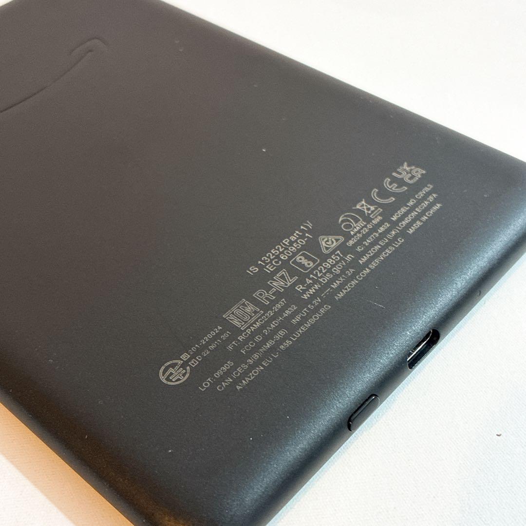 【Kindle】 本体+純正カバー　6インチ　16GB　ブラック　広告なし