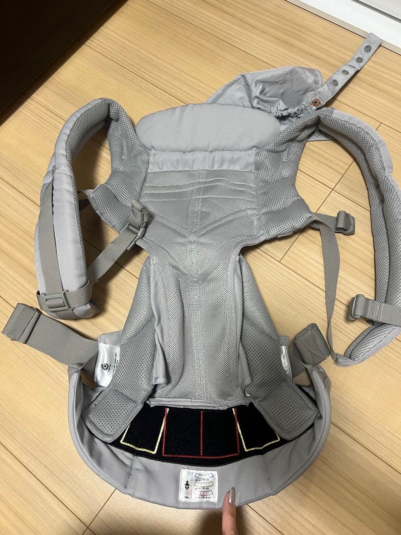 Ergobaby（エルゴベビー）グレー メッシュ 抱っこ紐