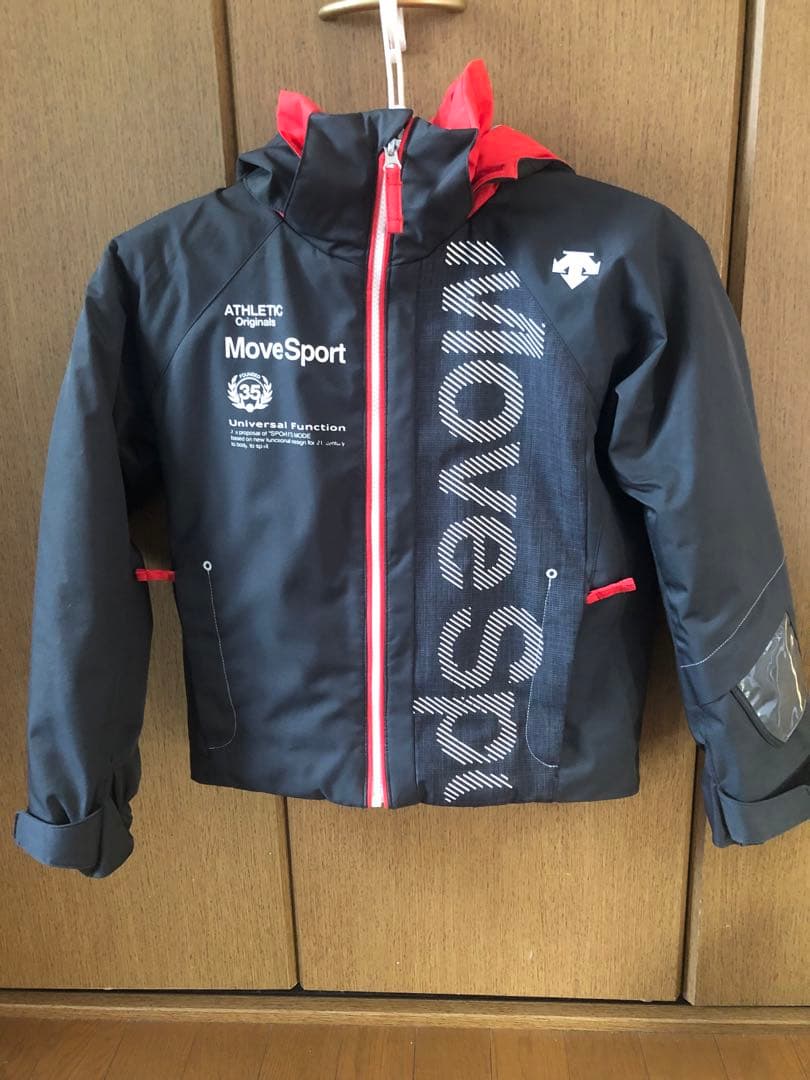 DESCENTE デサント　スキーウェア 上下セット　⭐︎サイズ130⭐︎