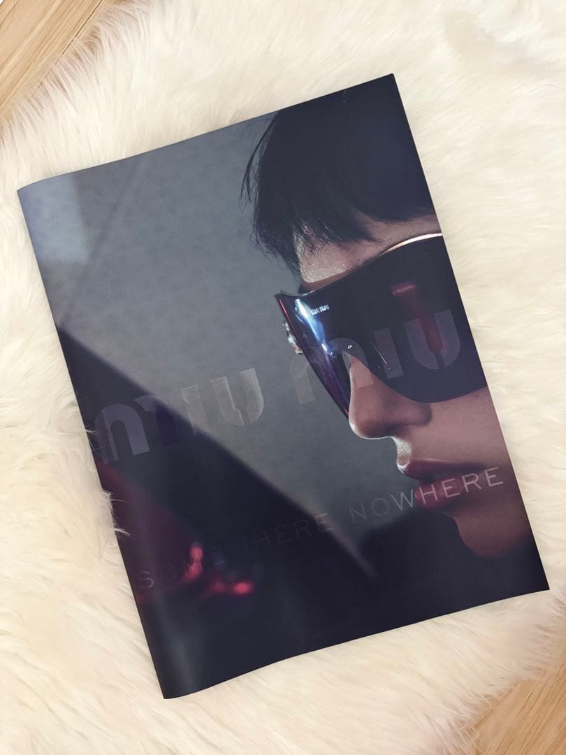 【希少♡新品未開封】miumiuミュウミュウ カタログ close AW2020