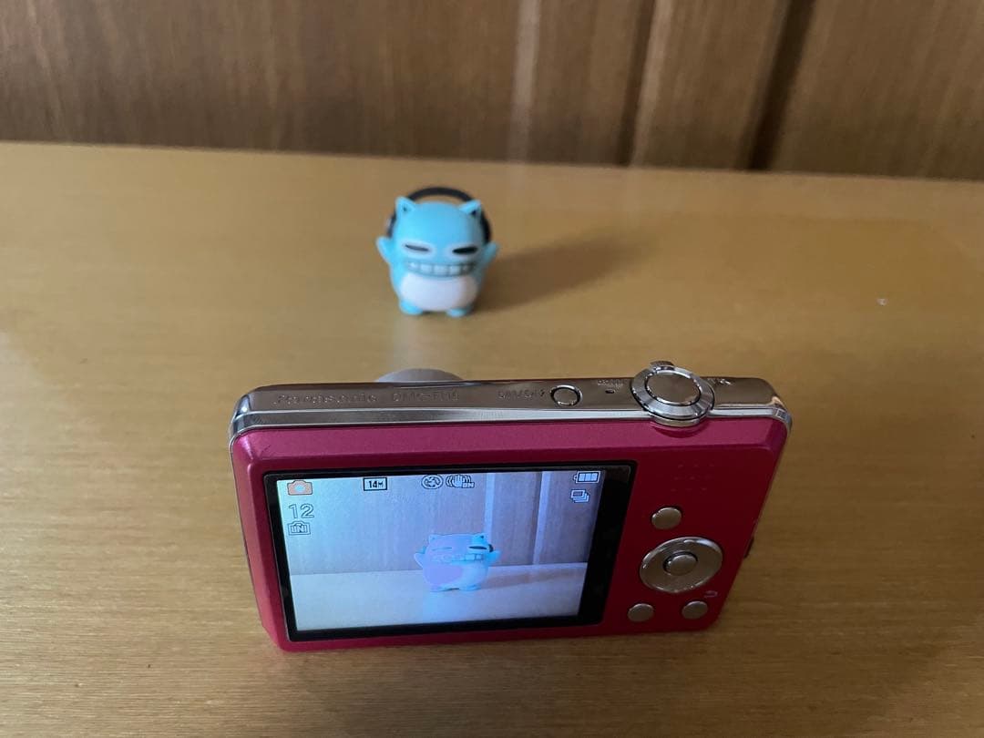 Panasonic LUMIX DMC-FH6 充電器付き