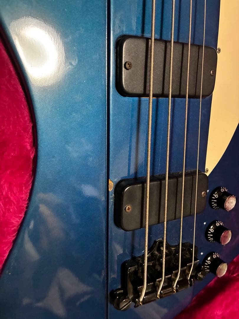 ギター Gibson Thunderbird