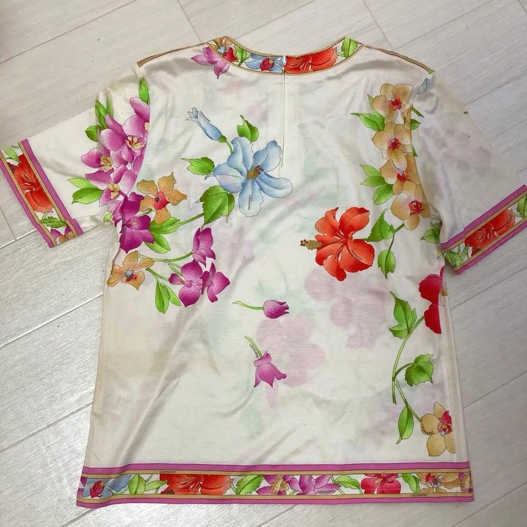 美品　レオナール LEONARD 花柄　カットソー　半袖Tシャツ　ホワイト
