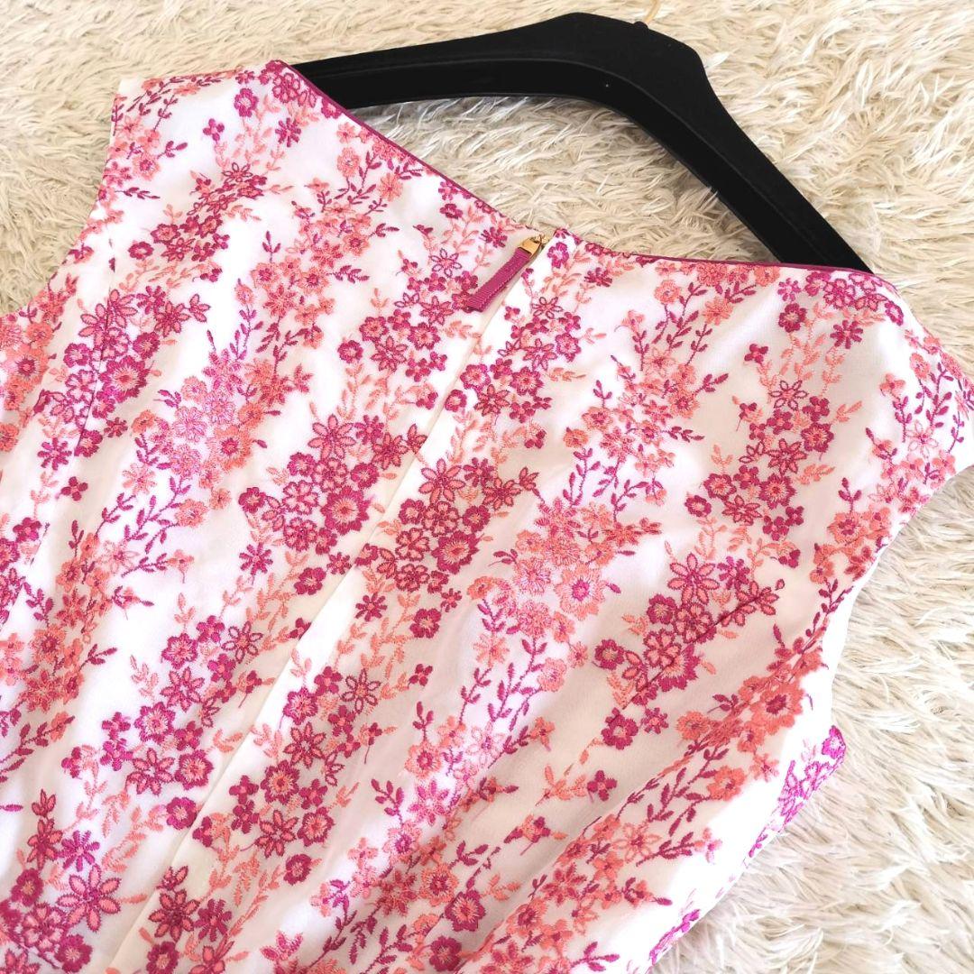 タグ付き★日本製　TOCCA 定価6.4万円　ワンピース　花柄刺繍　サイズ4